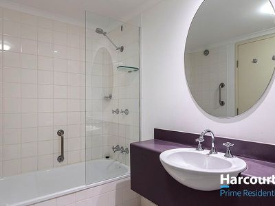 120 / 84 Northbourne Avenue, Braddon