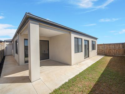 12 Benmore Street, Mambourin