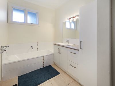 4 Derby Street, Warrnambool