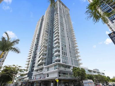 1003 / 1 Como Crescent, Southport