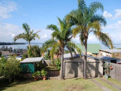 9 Inglebar Crescent, Koonawarra
