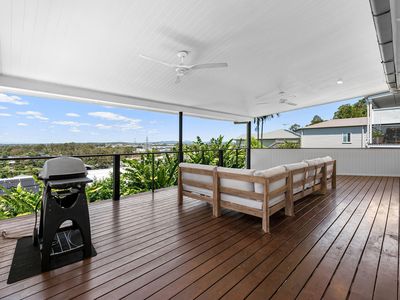 132 Seventeen Mile Rocks Road, Oxley