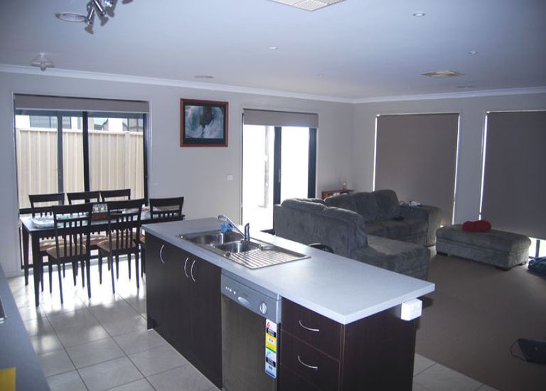 25 Coastal Court, Portland