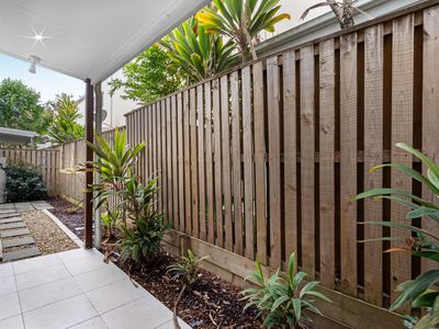 17 / 20 Careel Close, Helensvale