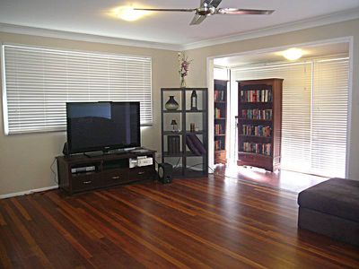 73 Woodlands Drive, Rochedale South