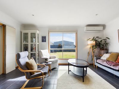20 Pelican Court, Sale