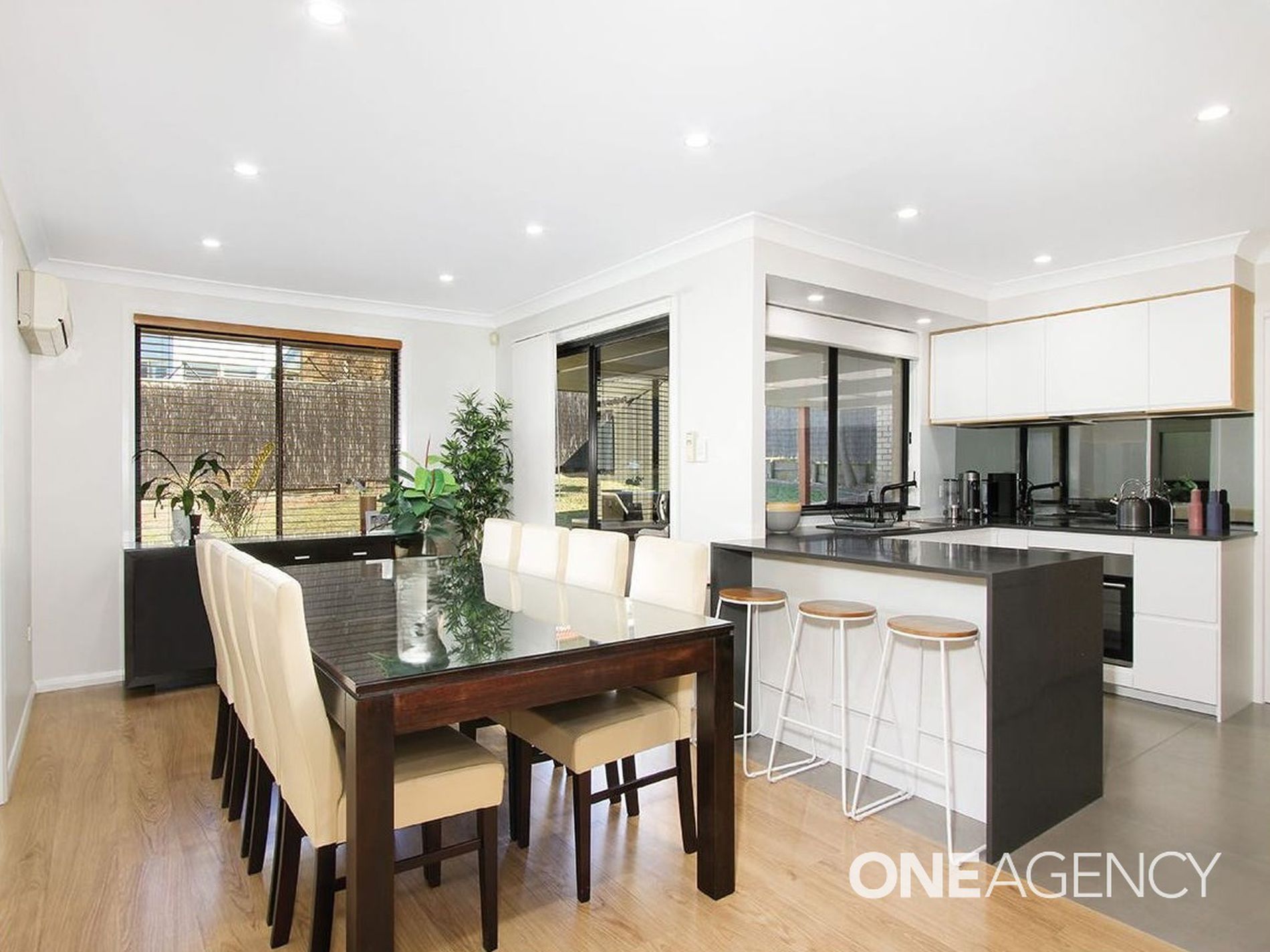 6 Ashbury Ave, Horsley