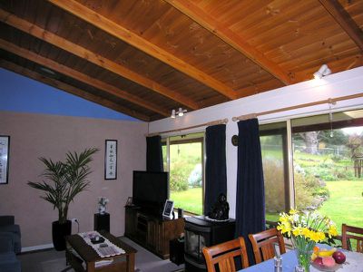 211 Middle Road, Pelverata