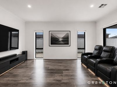 5 Meyer Crescent, Clyde North