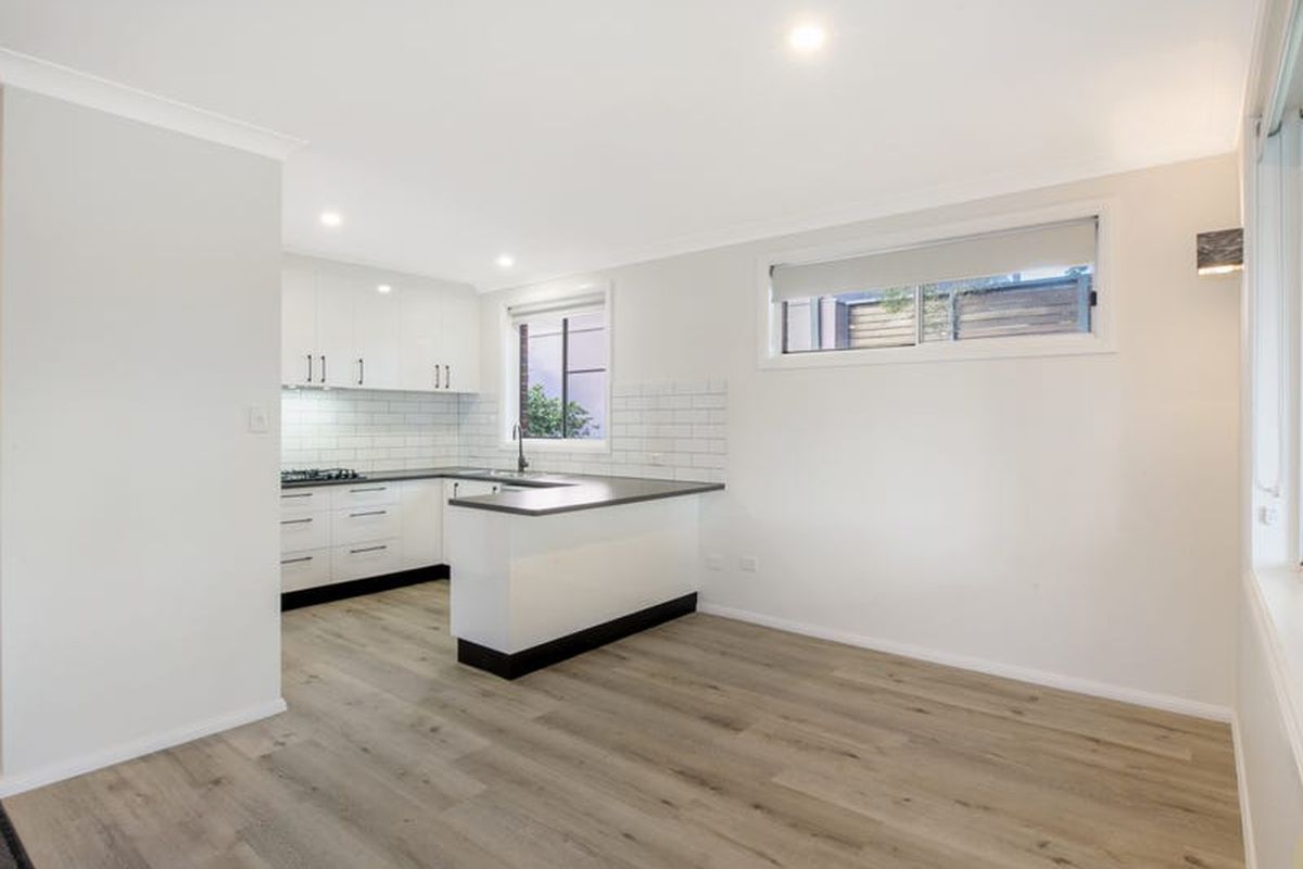 2 / 72 Old Gosford Road, Wamberal
