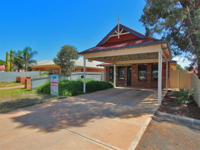 12 Rourke Cove, Kalgoorlie