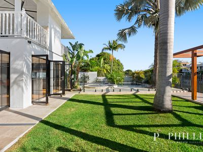 24 Gibraltar Drive, Isle Of Capri