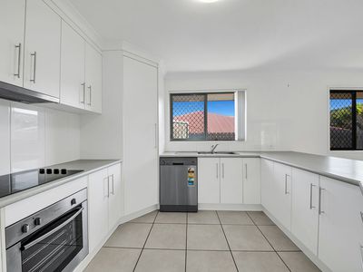 9 Dartmouth Close, Clinton
