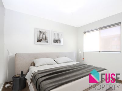 9 / 5 Young Street, Crestwood