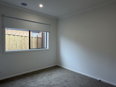 28 Rhea Drive, Leopold