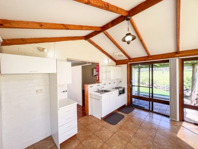 323 Blackhead Road, Hallidays Point