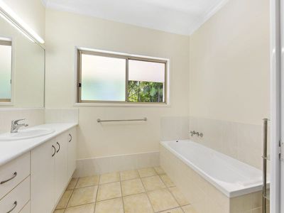 39 Illawarra Drive, Cooroibah