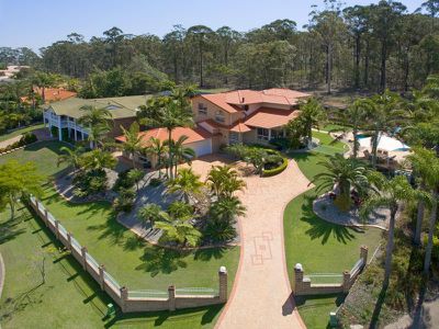 10 Willmott Court, Rochedale South