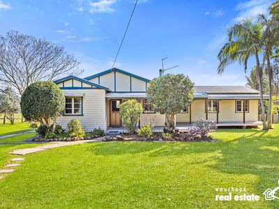 490 Beechwood Road, Beechwood