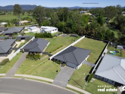 19 Stanley Drive, Beechwood