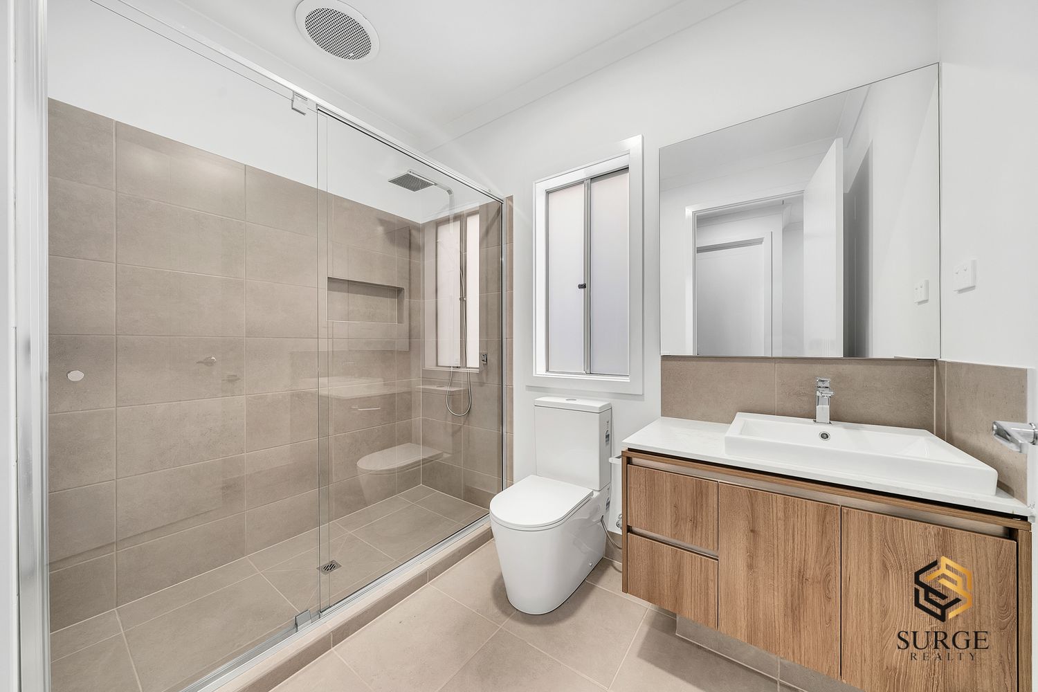 8 Petunia Crescent, Armstrong Creek