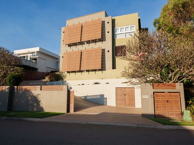 1 Stirling Drive, Castle Hill