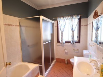 19 Eighth Avenue, Campsie