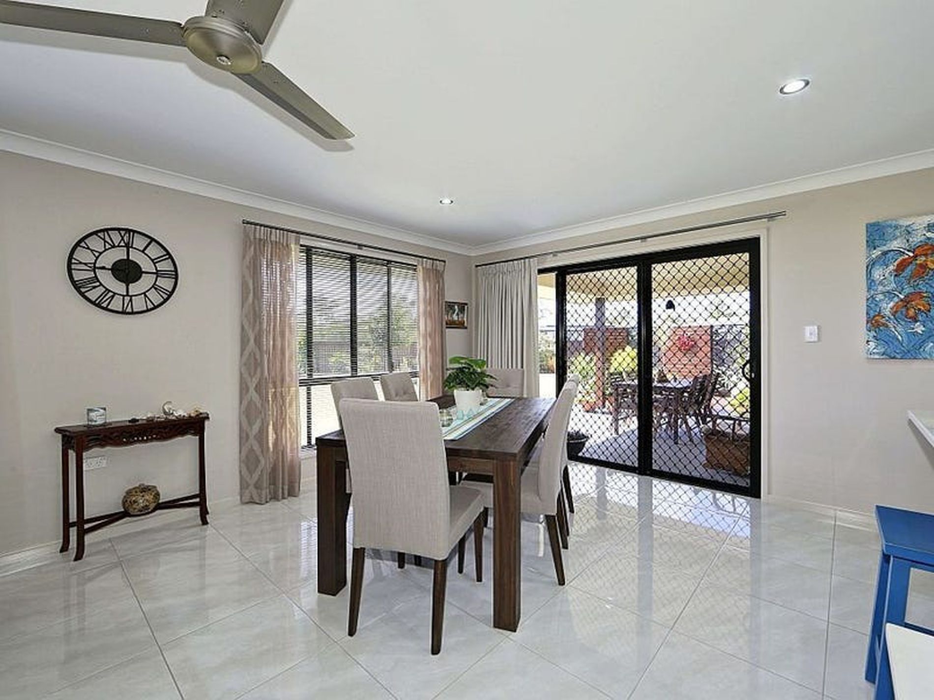 1 Sundew Ct, Woodgate
