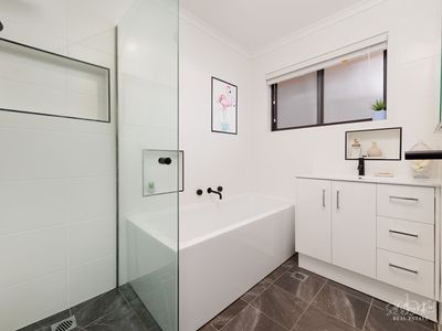 3 / 559 ROPER STREET, West Albury