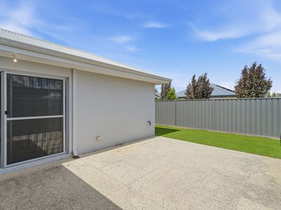 4 Woodloes Street, Piara Waters