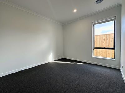 22 Wetherby Circuit, Lara