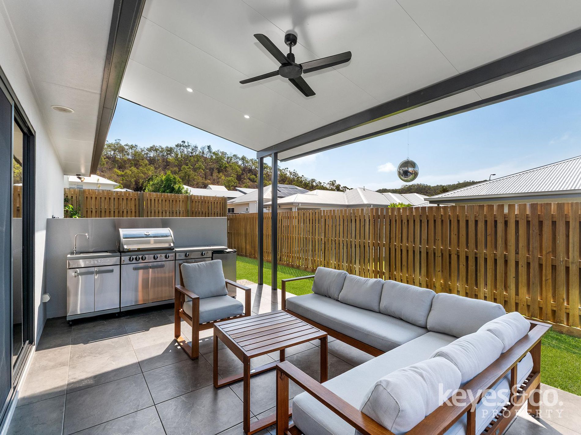 6 Belvedere Street, Julago