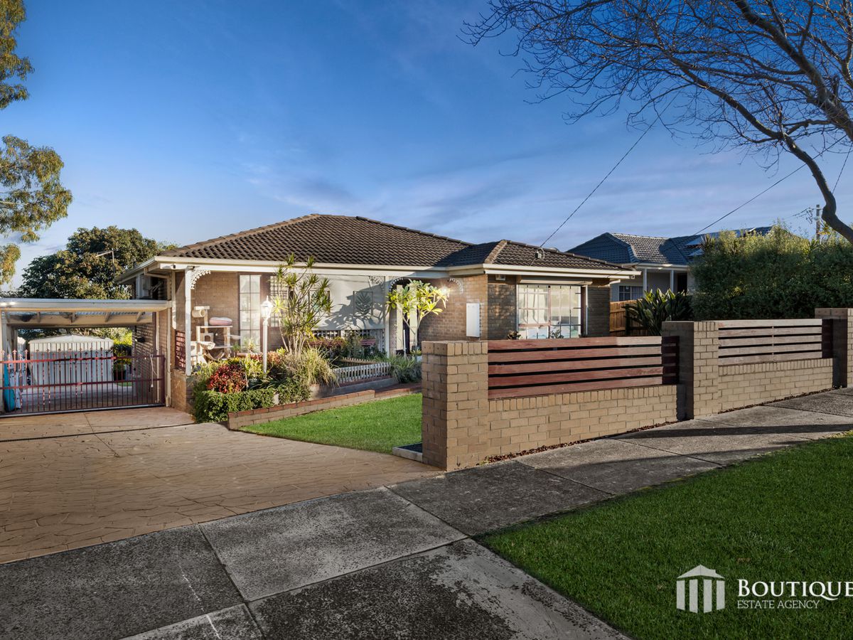11 Briar Hurst Avenue, Dandenong North