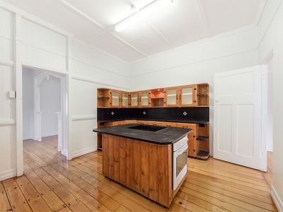 10 Pemberton Street, Booval