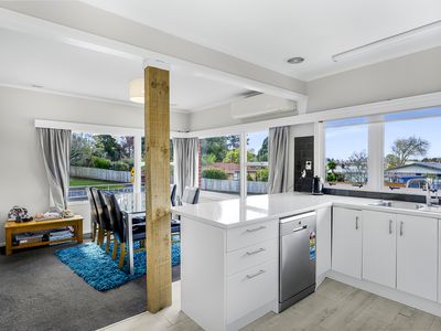 35 Hinton Avenue, Forest Lake