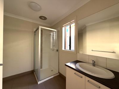 10 Sahara Way, Truganina