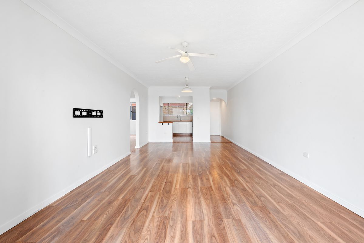 2 / 43 Karbunya Street, Mermaid Waters
