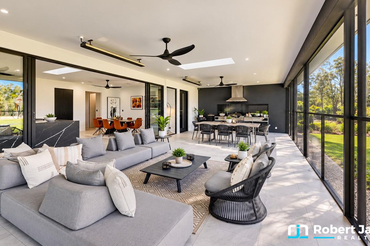 24 Amaroo Place, Cooroibah
