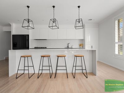 57 Stevenson Way, Orange