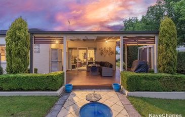 23 Grange Circuit, Beaconsfield