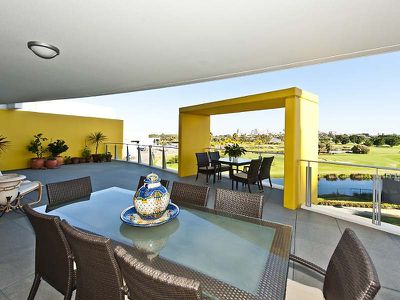 302 / 21 Bow River Cres. , Burswood