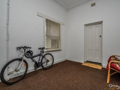 25 Macleay Street, Dubbo