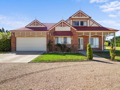 21 Hampton Court, Longford