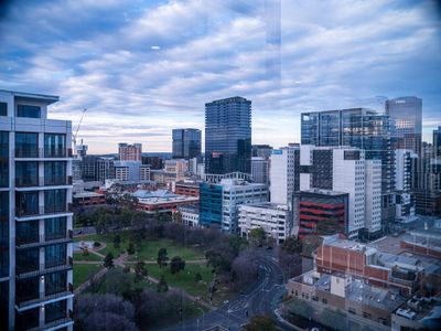 1701 / 10 Balfours Way, Adelaide