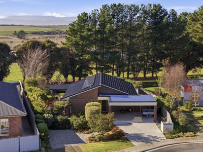 24 Longford Close, Longford