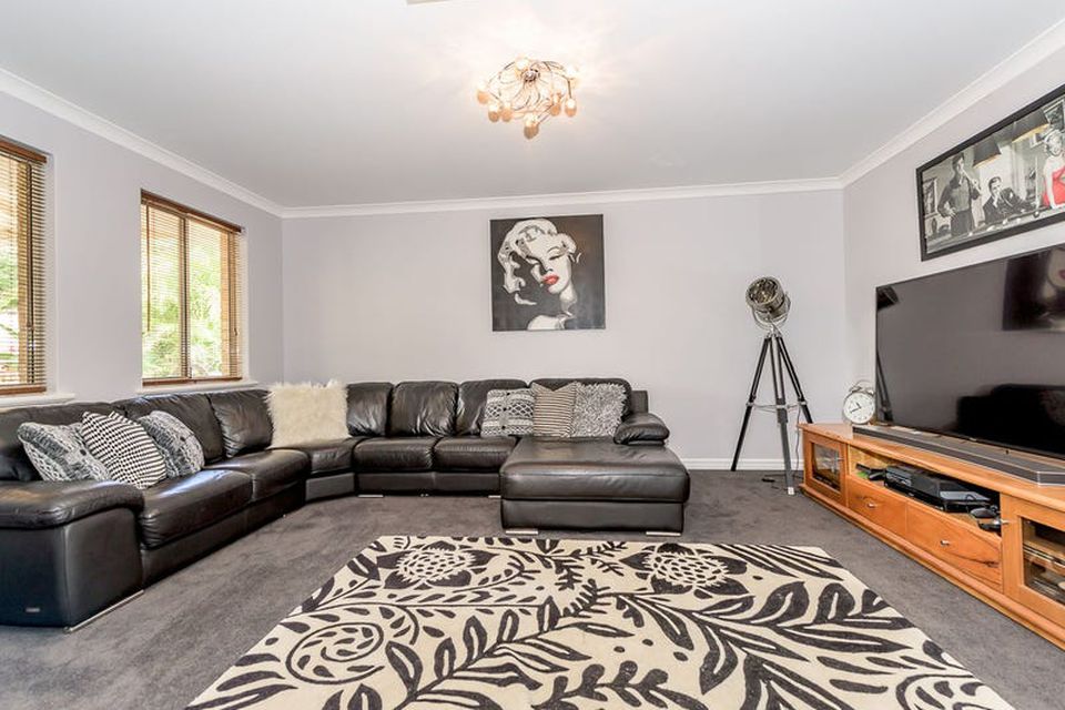 6 Loxley Place , Baldivis