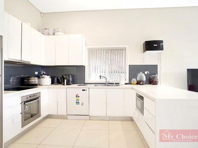 86 Water Street, Cabramatta West