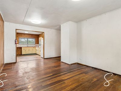 11 Casius Street, Woodridge