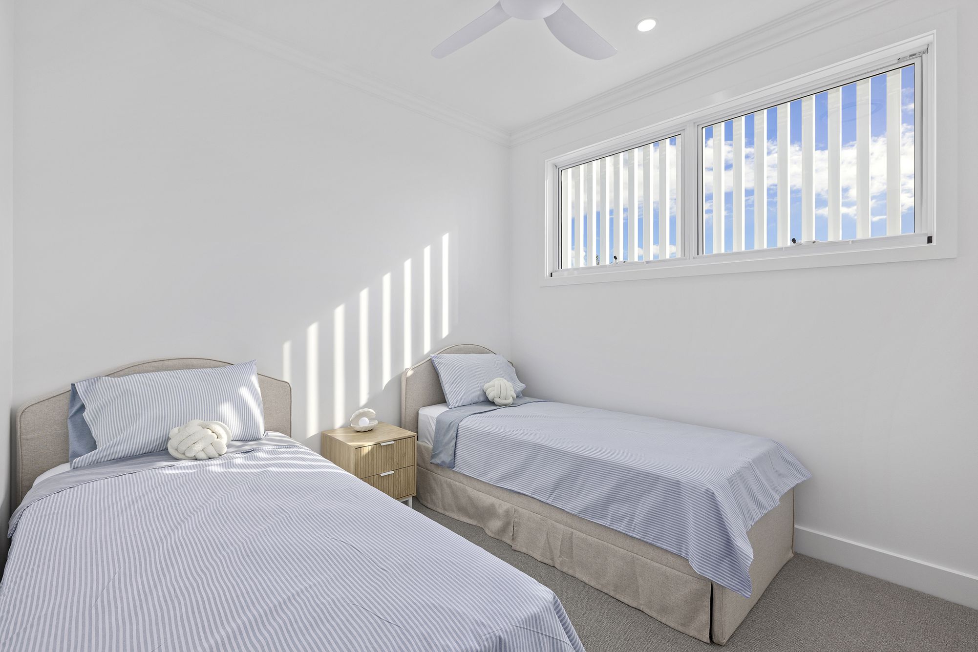 2 / 14 Victor Avenue, Paradise Point