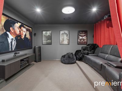 127 Diamantina Circle, Karalee